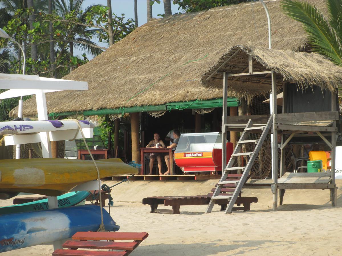טרינקומאלה Uppuveli Beach House מראה חיצוני תמונה