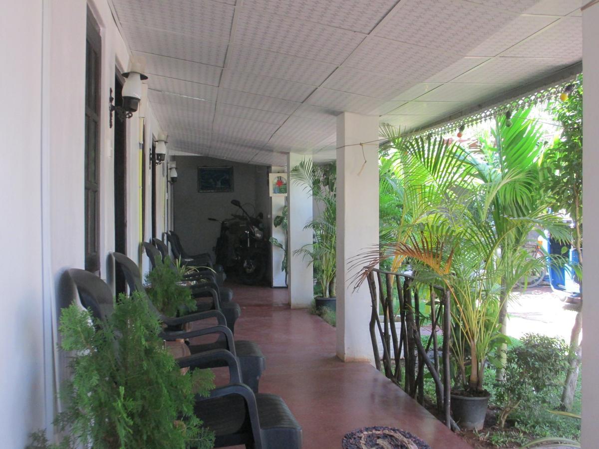 טרינקומאלה Uppuveli Beach House מראה חיצוני תמונה
